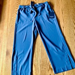 "Simply Vera, Vera Wang" capri, wide leg pants, M, NWT